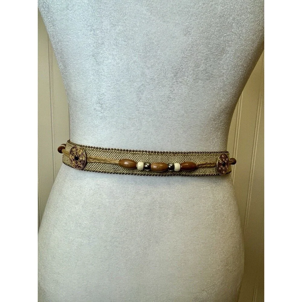 ELITE FRESNO CALIF  Belt WOMENs BEADED/MEDALLION‎ WESTERN STYLE SIZE Med 28-31 